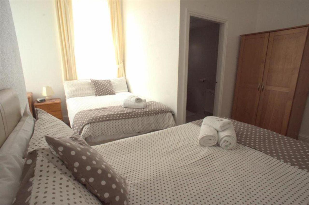 Morrisy House Hotel Блекпул Екстериор снимка