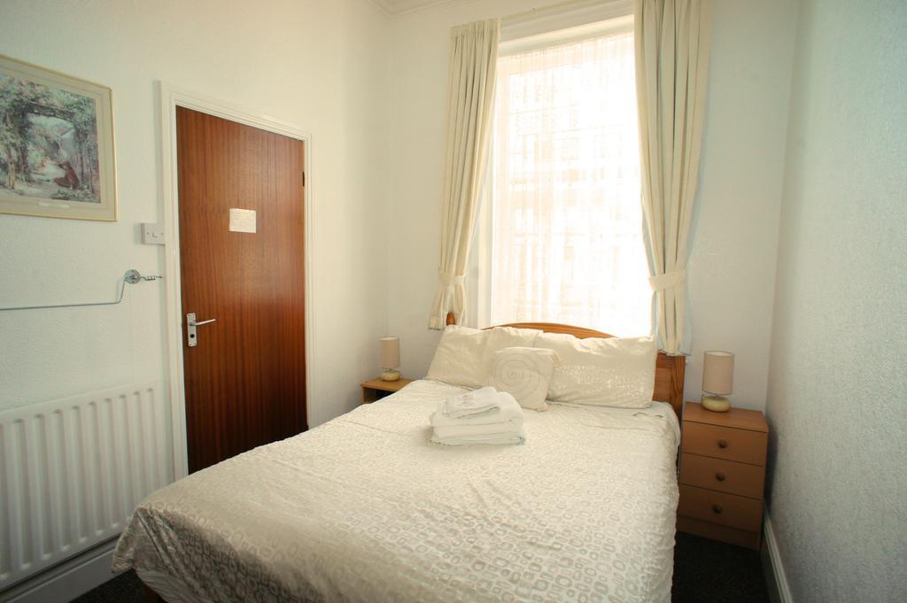 Morrisy House Hotel Блекпул Стая снимка